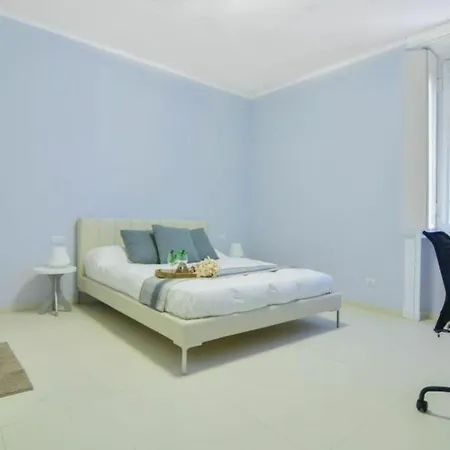 Apartment Bacone Liberty Flora Mailand
